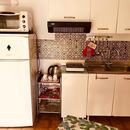 Ciuriciuriapartment Palermo Buitenkant foto